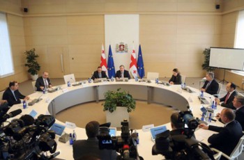 premier-ministris-Tanamdebobidan-gadadgomis-Sedegad-mTavroba-sruli-SemadgenlobiT-gadamdgaria