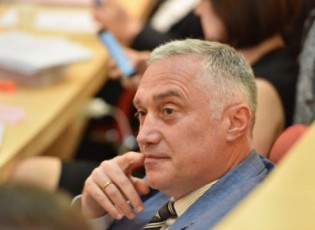 Zalian-warmatebuli-premier-ministri-iyo-giorgi-kvirikaSvili-magram-Cven-gvWirdeba-ufro-meti