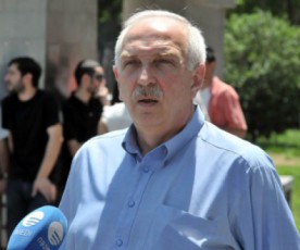 Zalian-mniSvnelovania-rogor-samTavrobo-programas-SesTavazebs-mamuka-baxtaZe-parlaments-ndobis-misaRebad