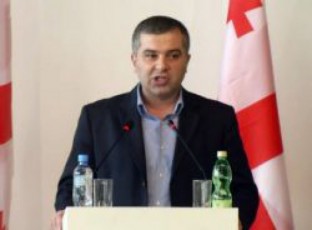 mcire-mTavrobis-iniciativa-aris-swori-magram-es-ewinaaRmdegeba-yvelafer-imas-rasac-dRemde-akeTebda-qarTuli-ocneba