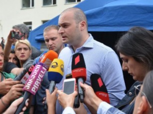 2011-2012-wlebSi-sruliad-usafuZvlod-daricxul-sagadasaxado-davalianebas-CamovawerT-kompaniebs-ramac-bevri-maTganis-gaCereba-gamoiwvia