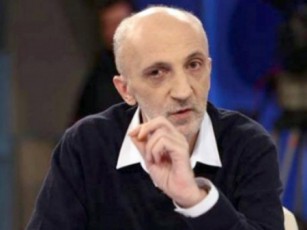 gia-xuxaSvili-vfiqrob-mamuka-baxtaZes-ekonomikuri-ganviTarebis-swori-mimarTuleba-aqvs