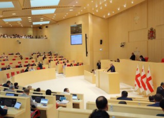 ekonomikuri-zrda-aris-sakmaod-misaRebi-Tumca-masSi-gvaklia-inkluziurobis-komponenti