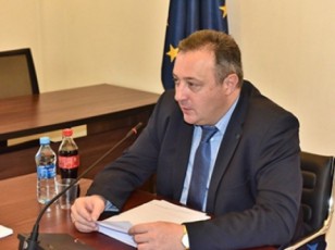 biuros-wevrebisa-da-premieris-Sexvedraze-ministrobis-kandidatebze-saubari-ar-yofila