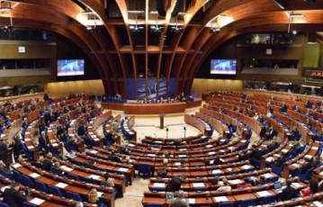 evropis-sabWos-saparlamento-asambleis-sesiaze-saqarTvelos-okupirebul-regionebSi-adamianis-uflebaTa-gauaresebul-mdgomareobaze-isaubres