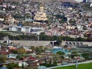 gengegmis-avtorebi-merias-Tbilisis-ew-smart-qalaqad-gadaqcevis-rekomendaciiT-mimarTaven