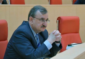 rodesac-prezidenti-briuselidan-saubrobs-rom-kvirikaSvili-uceb-gaqra-qarTuli-politikuri-velidan-es-niSnavs-rom-kiTxvebi-dasves-dasavlelma-partniorebma