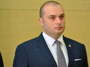 mamuka-baxtaZe-da-ministrobis-kandidatebi-parlamentSi-mividnen