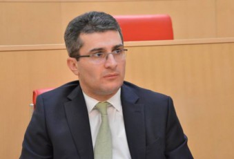 rogorc-Cans-irakli-kobaxiZem-kargad-ver-amecadina-prezidenti-margvelaSvili-konstituciaSi
