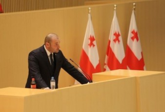 Cems-gverdiT-dganan-didi-pasuxismgeblobis-mqone-adamianebi-da-rac-mTavaria-Tavis-saqmis-profesionalebi
