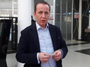vinaidan-dimitri-qumsiSvili-iyo-ekonomikis-ministri-epizodebi-exeba-misi-ministrobis-periods-es-sulac-ar-niSnavs-imas-rom-is-raime-danaSaulSia-mxilebuli