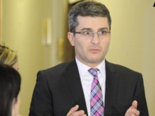 giorgi-margvelaSvils-hgonia-rom-qarTul-politikur-orbitaze-yvelaferi-mis-garSemo-trialebs