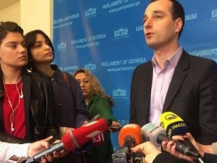 kvirikaSvilsa-da-qumsiSvilze-mZime-problemebis-gadabralebis-mcdeloba-iyo-rac-ivaniSvils-ar-gamouva
