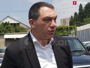 mamuka-baxtaZis-absurduli-gancxadebebi-Cvens-Sefasebas-ar-imsaxurebs