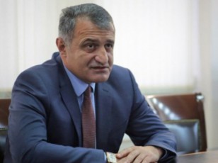 samxreT-oseTi-siriis-daxmarebiT-garkveul-nabijebs-gadadgams-raTa-axlo-aRmosavleTis-regionis-qveynebTan-kontaqtebi-daamyaros