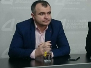 smitebis-ojaxis-mkvlelobaSi-braldebulis-advokati---gavrcelebuli-informacia-rom-saqmeSi-FBI-aris-CarTuli-Woria
