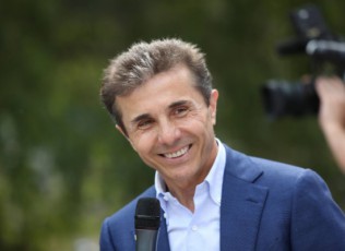 NDI-is-gamokiTxulTa-umravlesoba-informirebulia-rom-biZina-ivaniSvili-qarTuli-ocnebis-Tavmjdomare-gaxda