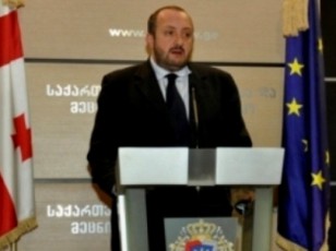 saqarTvelos-prezidentma-Zaladobriv-danaSaulebebTan-dakavSirebiT-gamocxadebuli-moratoriumi-gaauqma
