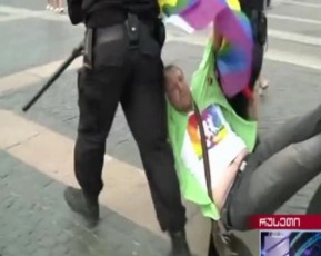 ruseTSi-lgbt-sazogadoebis-momxreTa-aqcia-dakavebebiT-dasrulda