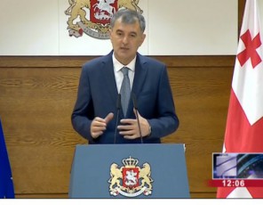 merab-WanuyvaZe-gadmova-TbilisSi---subari-guriis-yofil-gubernatorze-saubrobs