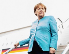 Sddeutsche-Zeitung---angela-merkeli-saqarTvelos-mimarT-solidarobas-afxazeTsa-da-samxreT-oseTSi-daRupul-meomarTa-memorialis-gvirgviniT-SemkobiT-gamoxatavs