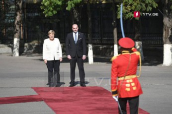 saqarTvelos-mTavrobis-administraciaSi-angela-merkelTan-Sexvedra-mimdinareobs
