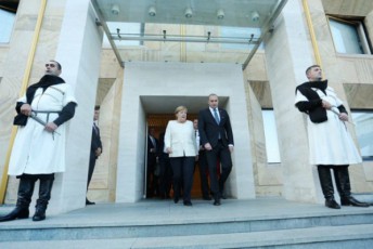 mamuka-baxtaZe-didi-madloba-germaniis-mTavrobasa-da-germanel-xalxs-mtkice-mxardaWerisTvis