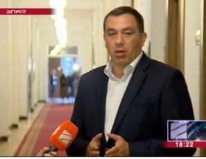 Cven-ar-gvyavs-mTavroba-romelic-Cvens-mimarT-megobrulad-ganwyobil-qveynebTan-imuSavebs