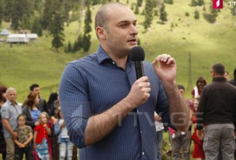 mamuka-baxtaZe-raWa-oTxsezoniani-kurorti-unda-gaxdes