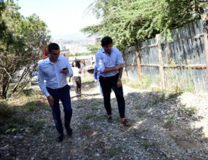 kaxa-kalaZe-restoran-otiumTan-sastumro-ar-aSendeba