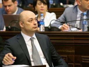 rac-davdeqi-ministrad-naxevari-momiwia-Svebuleba---ekonomikis-ministris-pirveli-komentari-morigi-gauCinarebis-Semdeg