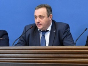parlamentis-jandacvis-komitetis-Tavmjdomare-akaki-zoiZe-miiCnevs-rom-marixuanas-moxmareba-21-wlis-asakidan-unda-iyos-nebadarTuli