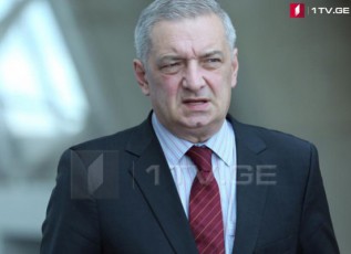 ar-mgonia-rus-Jurnalistebs-hqondeT-resursi-Cvens-sazogadoebas-tvini-gamourecxon