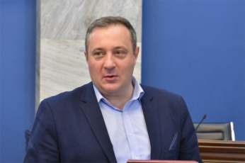 Tambaqos-moxmarebaze-gamonaklisi-SesaZloa-saTamaSo-aparatebis-salonzec-gavrceldes