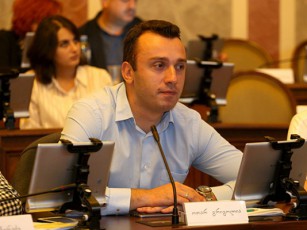 oTar-grigolia-meriis-xarjebTan-dakavSirebiT-opoziciis-gancxadebebi-populisturia
