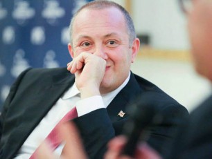 5-weli-meubnebi-mxolod-panaSvidebze-unda-iaroo-da-am-fonze-qreba-premier-ministri