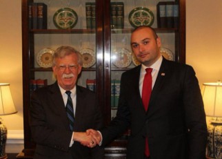 jon-boltoni-premier-mamuka-baxtaZesTan-Sexvedras--tviterze-exmaureba