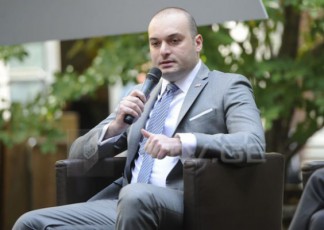 premier-ministrma-da-NDI-is-prezidentma-saqarTveloSi-arsebul-winasaarCevno-garemoze-isaubres