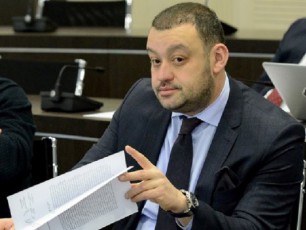 Cven-gvinda-parizis-londonismadridisa-Tu-milanis-msgavsi-satransporto-politika