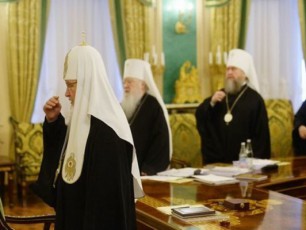 minskSi-ruseTis-eklesiis-sinodis-sxdoma-imarTeba---mTavari-sakiTxi-ukrainis-eklesiis-avtokefalia-iqneba