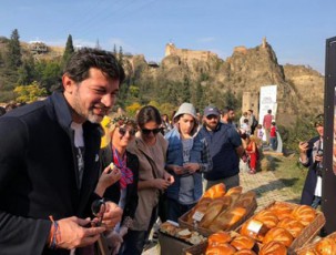 kaxa-kalaZe-botanikur-baRSi-puris-festivals-daeswro