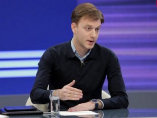 vaxtang-SaqariSvili-rusTavi-2-ol-in-s-Sevida-da-SuaRamis-koSmari-mouwyo-isedac-gadaRlil-xalxs