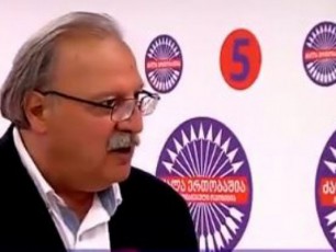 qarTul-ocnebaSi-aris-uamravi-ganaTlebuli-profesionali-da-patrioti-adamiani-me-am-adamianebTan-vapireb-TanamSromlobas