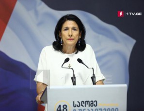 uRrmesi-madloba-yvelas-vinc-movida-arCevnebze---mxari-damiWira-da-xma-momca