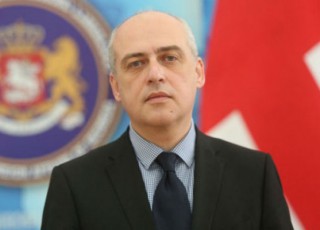 kategoriulad-miuRebelia-im-sakiTxebiT-manipulireba-romelic-saqarTvelos-ganviTarebas-da-usafrTxoebas-exeba