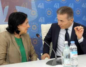Riad-daafiqsireT-iRebT-Tu-ara-patriotTa-aliansis-da-qarTuli-marSis-mxardaWeras--bokerias-mimarTva-ivaniSvil-zurabiSvils