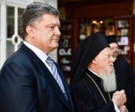 ukrainam-da-msoflio-patriarqma-TanamSromlobis-Sesaxeb-SeTanxmebas-xeli-moaweres