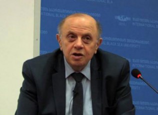 berZeniSvili-nacmoZraobaze-me-xan-ise-vTqvi-da-xan-ase-momavalSi-aRar-damirekoT