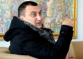 daviT-oqitaSvili-uyureT-uyureT-ara-jalaT-nacebs