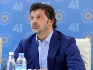 yvelasaTvis-naTelia-rom-nacionaluri-moZraobis-erTaderTi-mizani-xelisuflebis-Zaladobrivi-gziT-damxoba